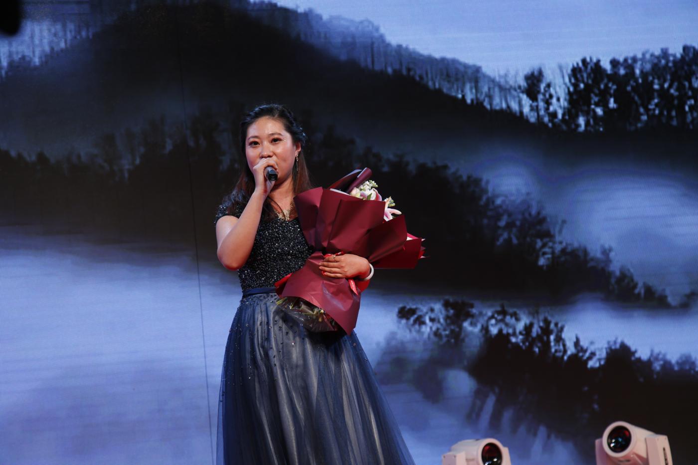 慶祝改革開(kāi)放40周年暨2018年總結(jié)頒獎(jiǎng)晚會(huì)