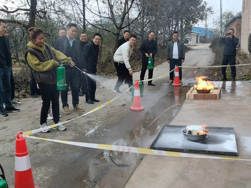 甘肅信合工程設(shè)計(jì)有限公司、甘肅恒達(dá)工程檢測(cè)有限公司成功舉辦“強(qiáng)化安全意識(shí)，共筑消防防線”消防安全演練活動(dòng)