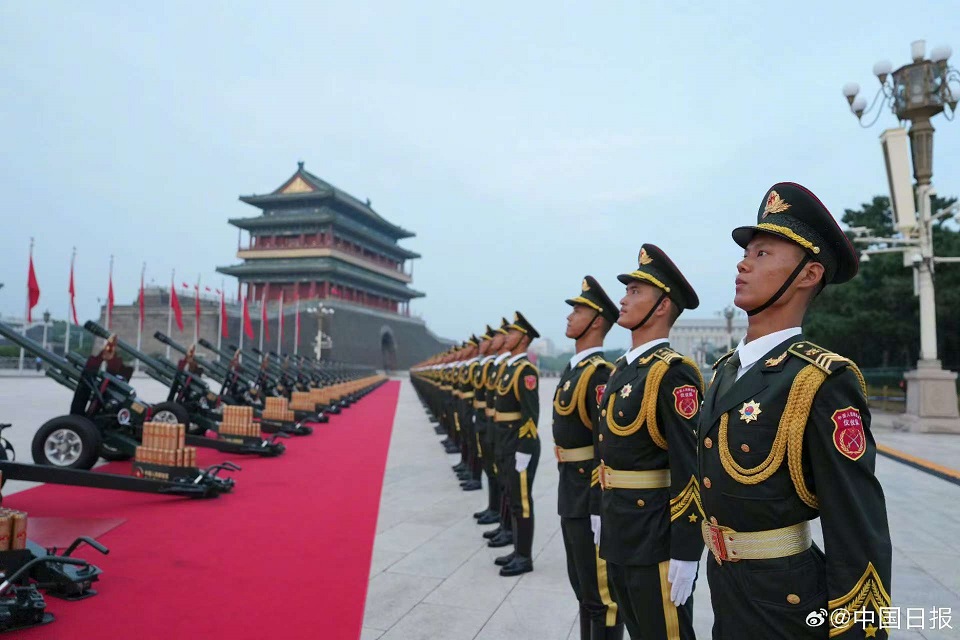 甘肅信合工程設(shè)計(jì)有限公司組織集體觀看閱兵儀式，威武之師激勵(lì)奮發(fā)之志